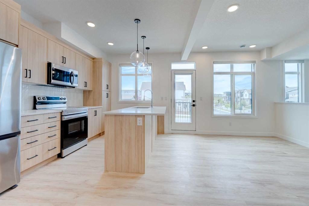 14832 1 Street NW photo 5