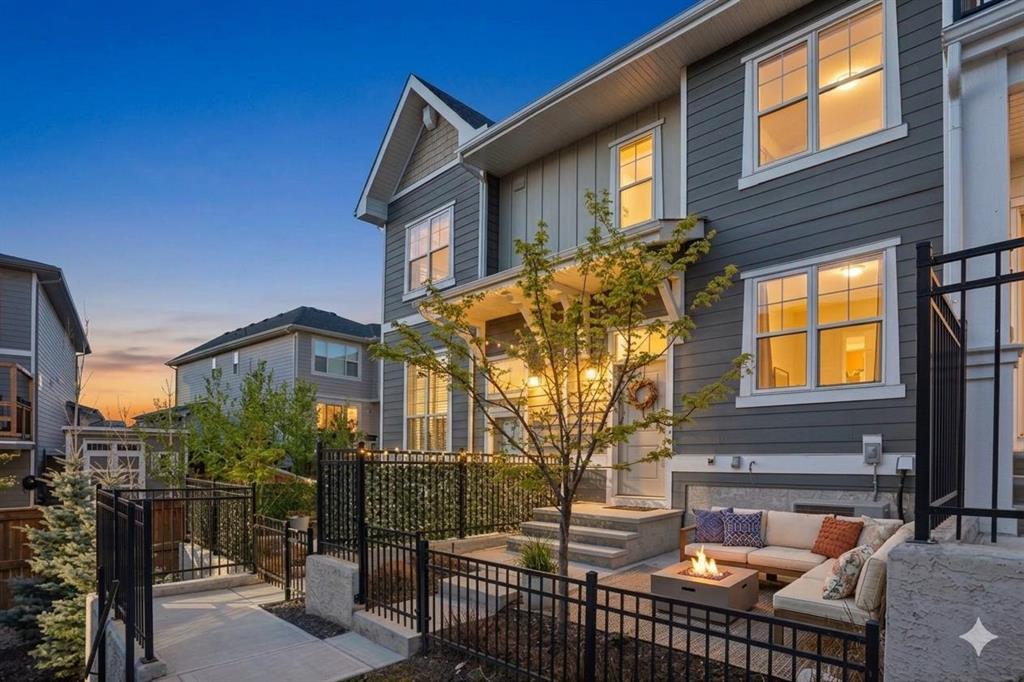 812 Cranbrook Walk SE photo 2