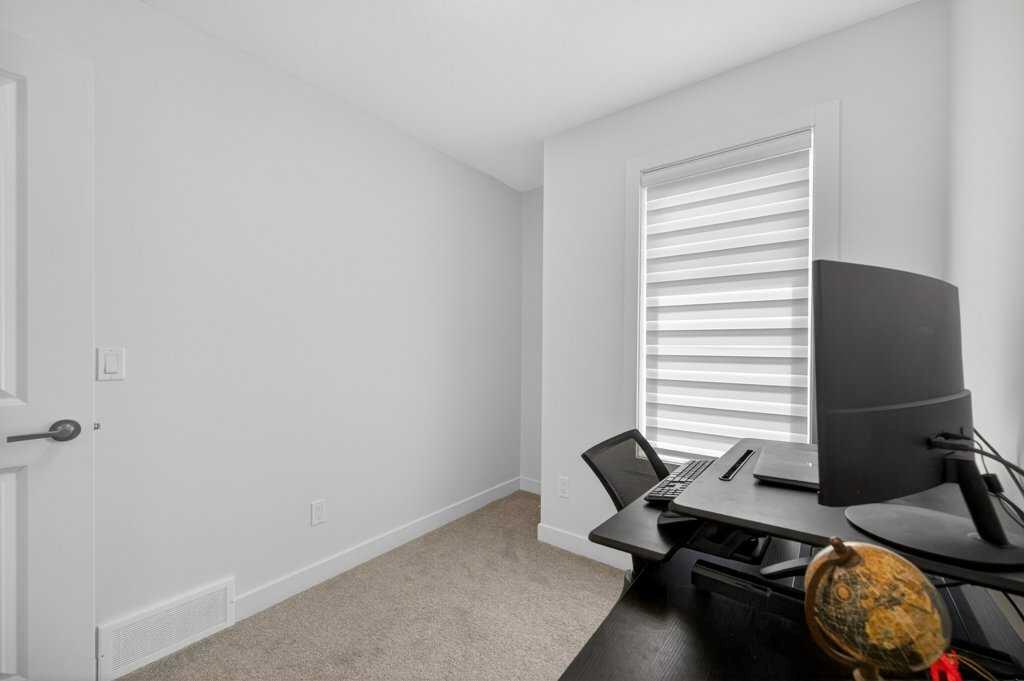 550 Seton Circle SE #606 photo 5