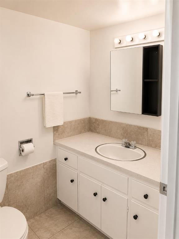 211 6 Street NE photo 5