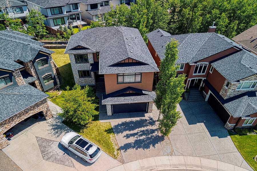16 Rockcliff Point NW photo 2