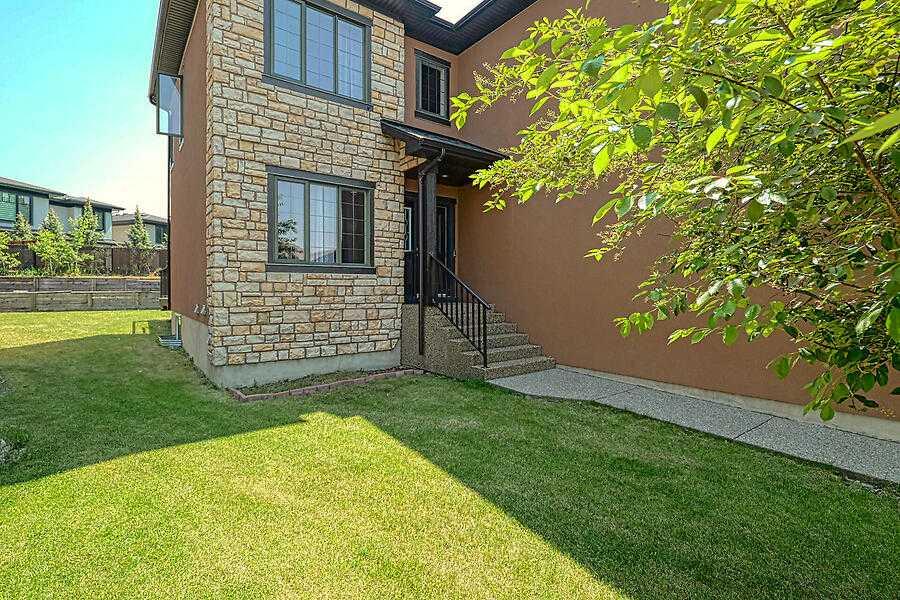 16 Rockcliff Point NW photo 5