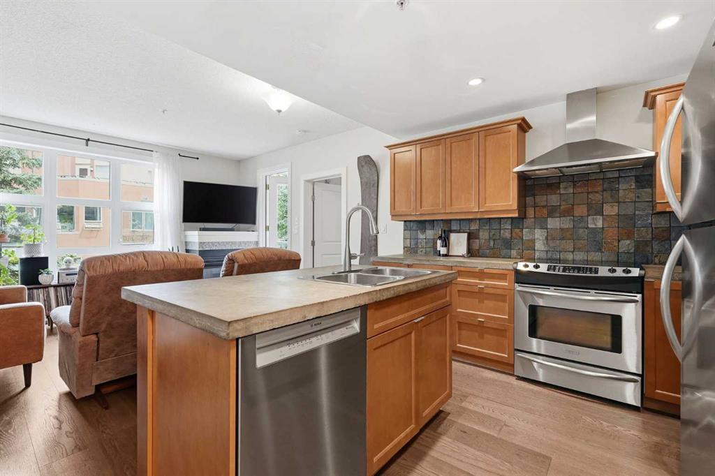 532 5 Avenue NE #305 photo 3