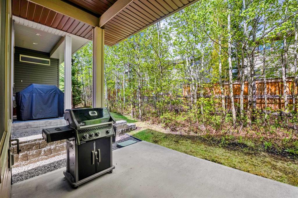 63 Cortina Villas SW photo 4