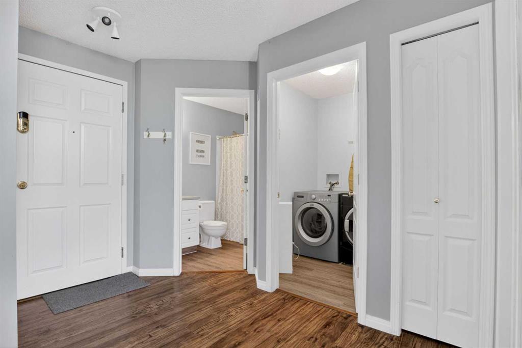 10 Sierra Morena Mews SW #418 photo 3