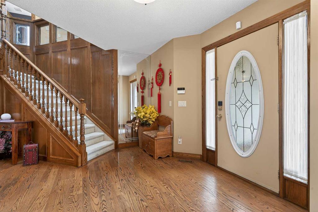 935 Shawnee Drive SW photo 3