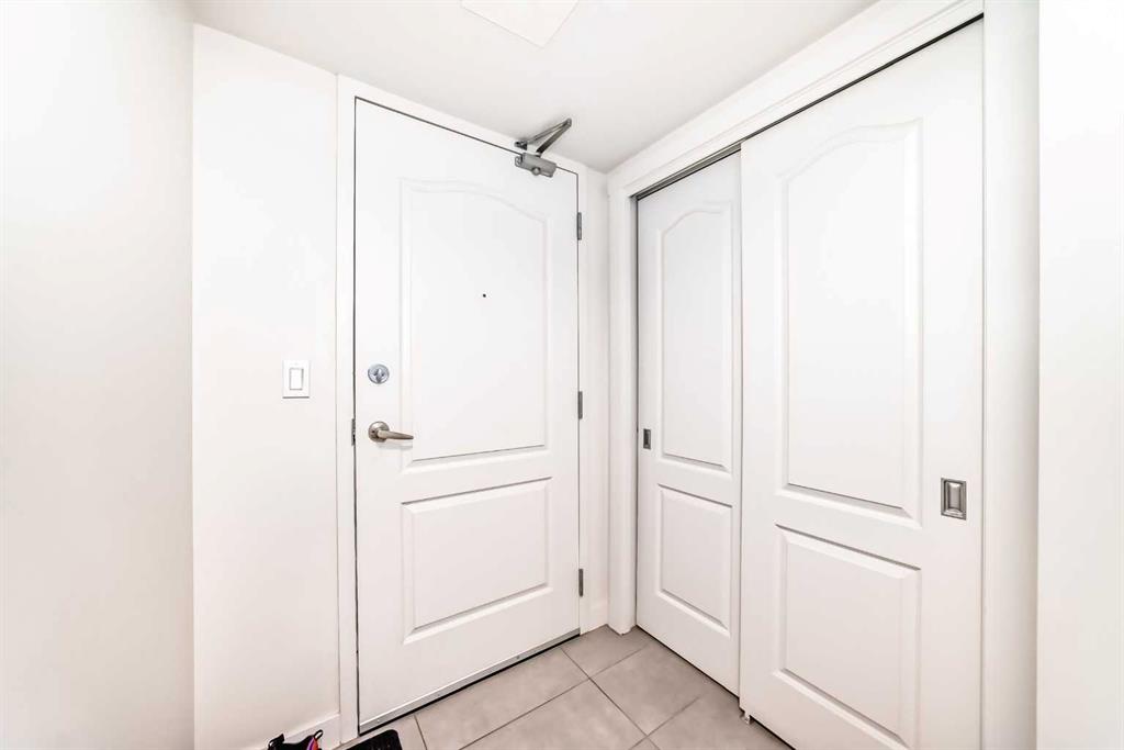 303 13 Avenue SW #1003 photo 3