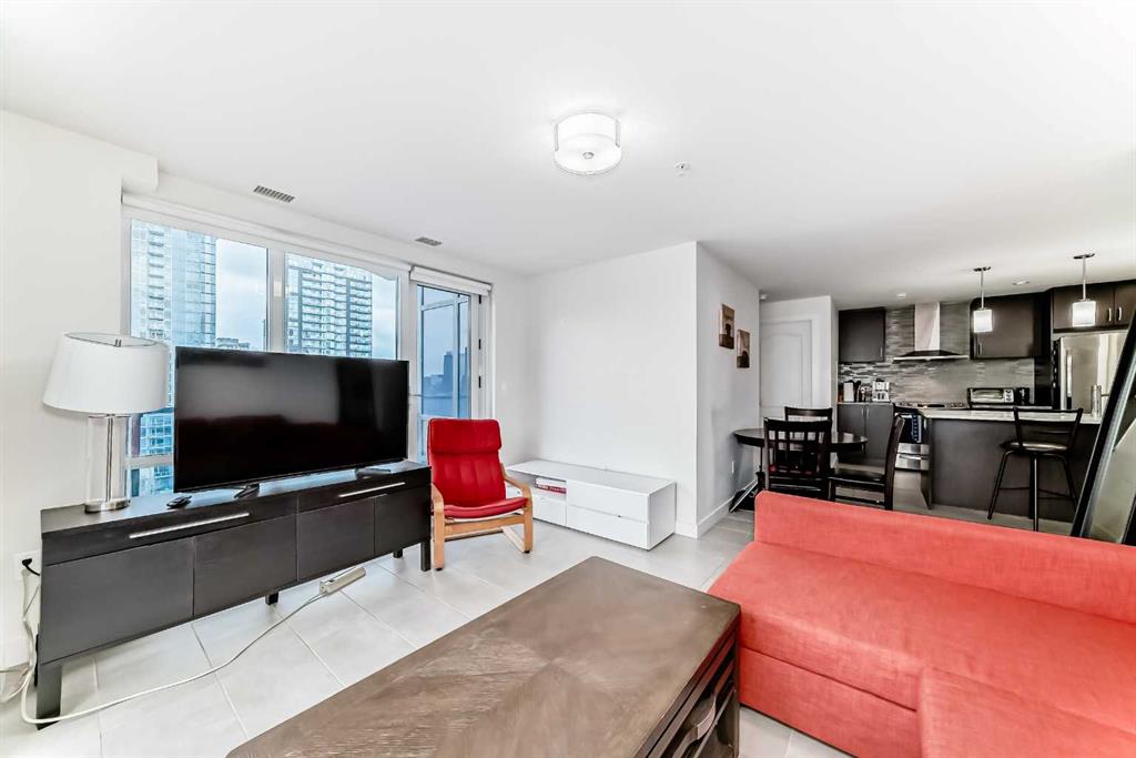 303 13 Avenue SW #1003 photo 5