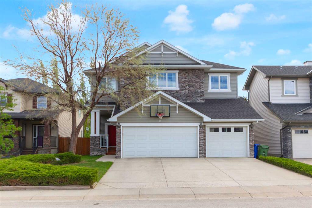 8 Elmont Court SW photo 2