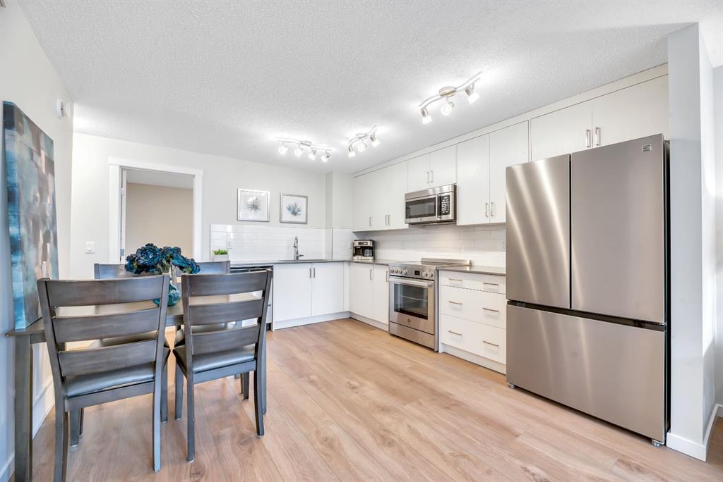 314 Cranbrook Square SE photo 3
