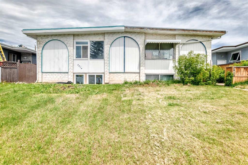 2918 Doverville Crescent SE