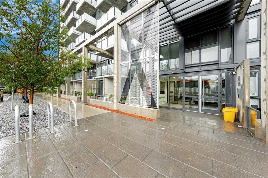 327 9A Street NW #310 photo 3