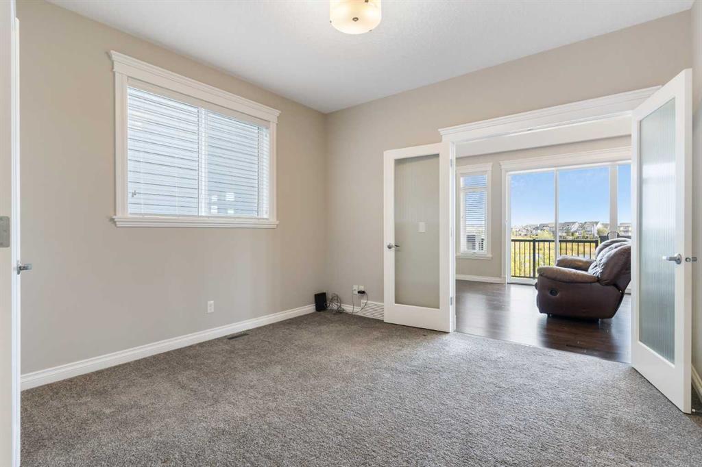 148 Marquis View SE photo 4