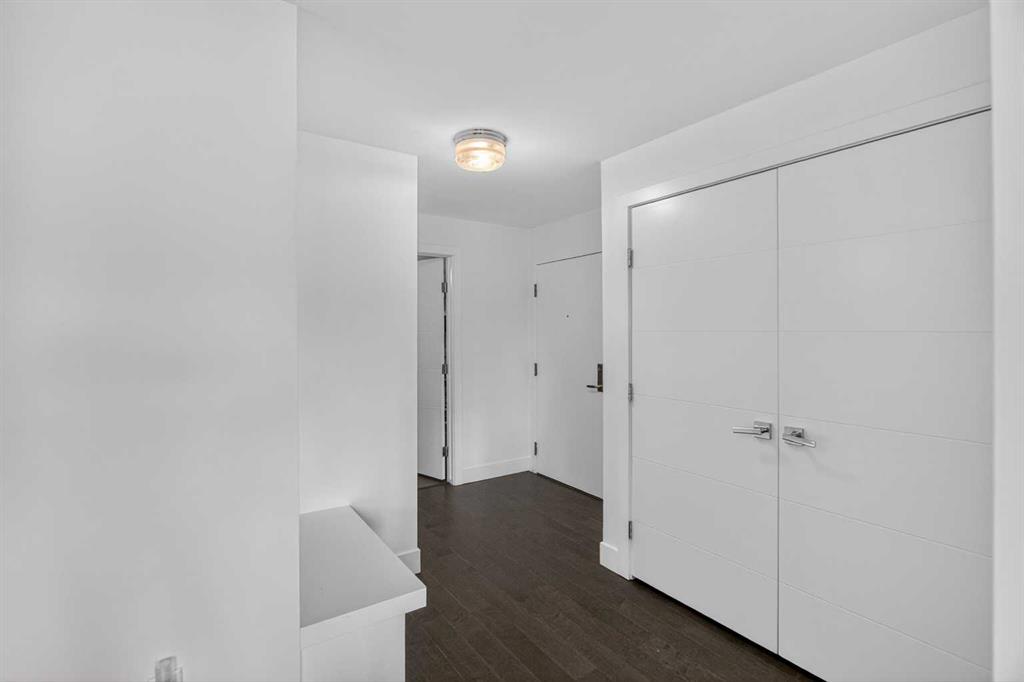 1001 14 Avenue SW #702 photo 2