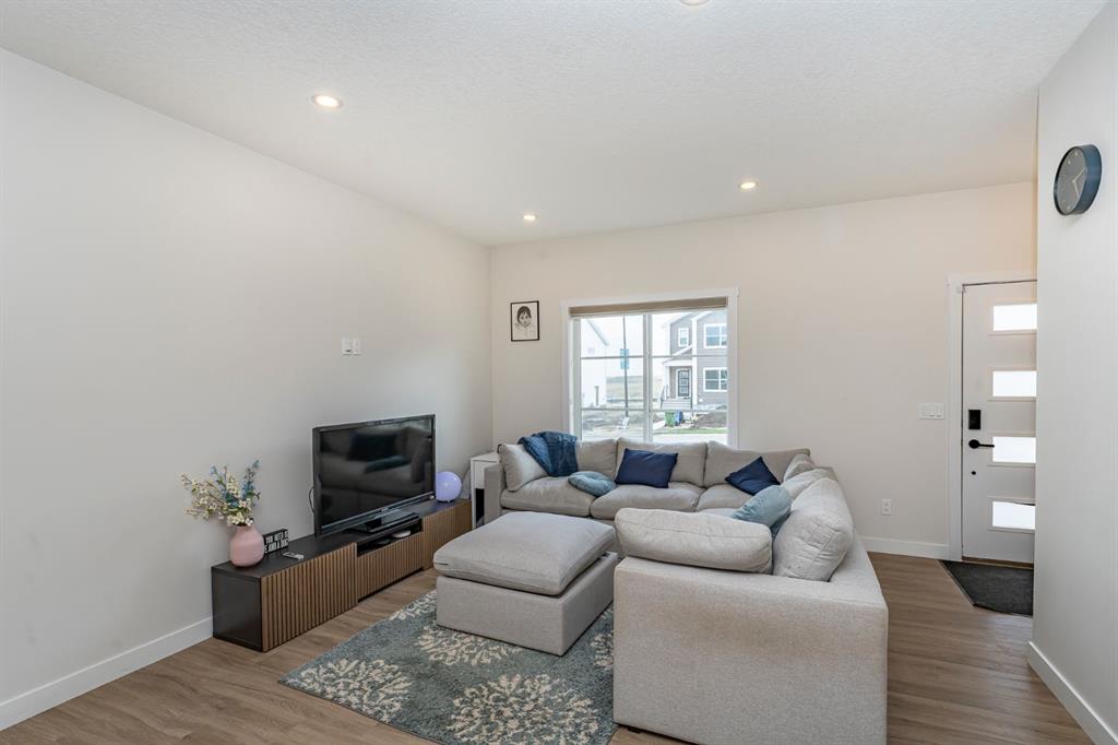 52 Lewiston Drive NE photo 5