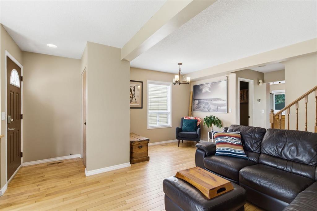 90 Coventry Lane NE photo 4
