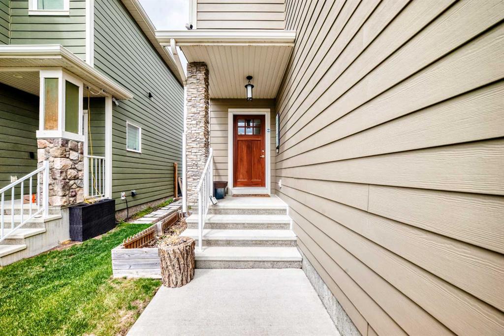32 Westmore Place SW photo 3