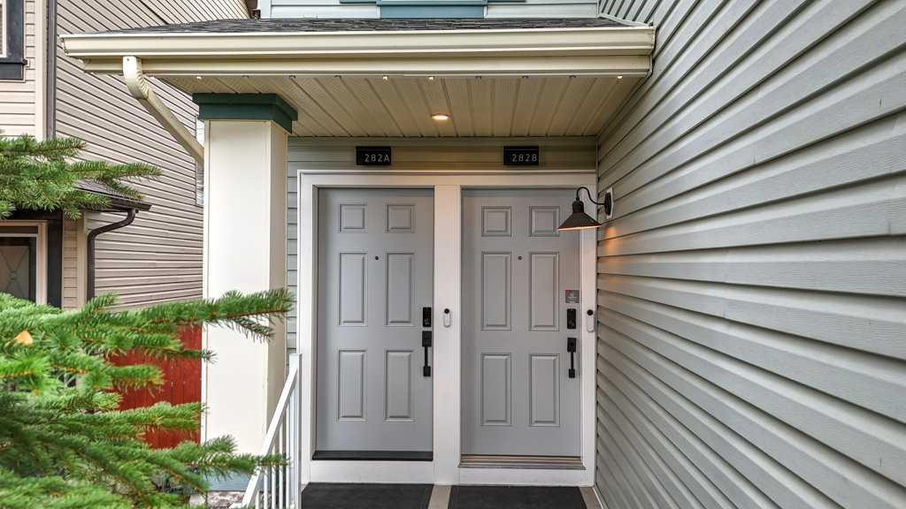 282 Chapalina Terrace SE photo 2