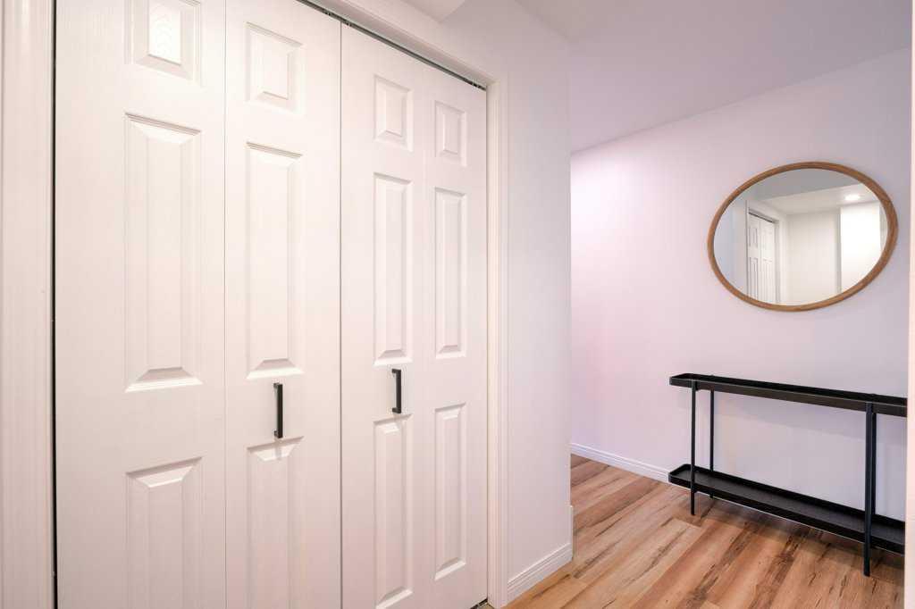 282 Chapalina Terrace SE photo 3