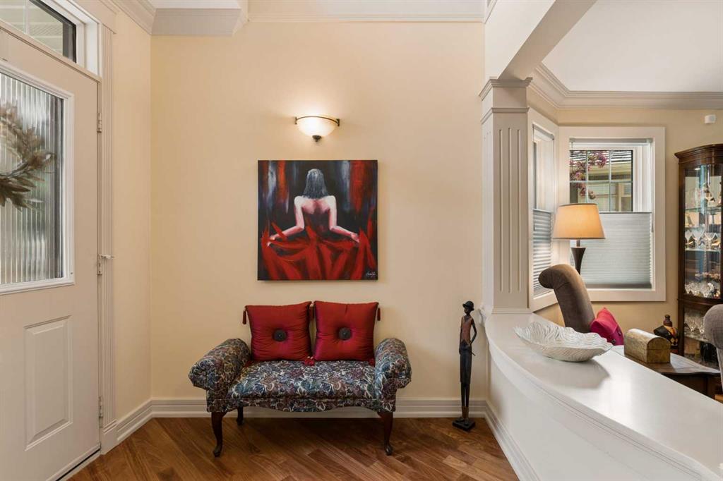 206 Paliswood Park SW photo 2