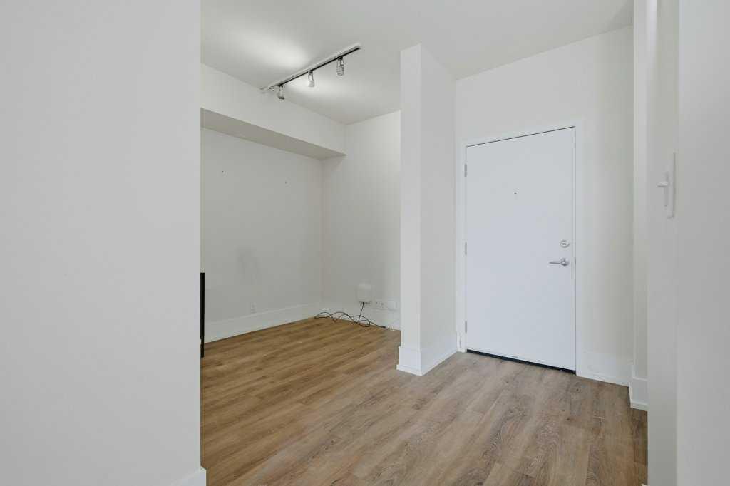 205 Riverfront Avenue SW #606 photo 4