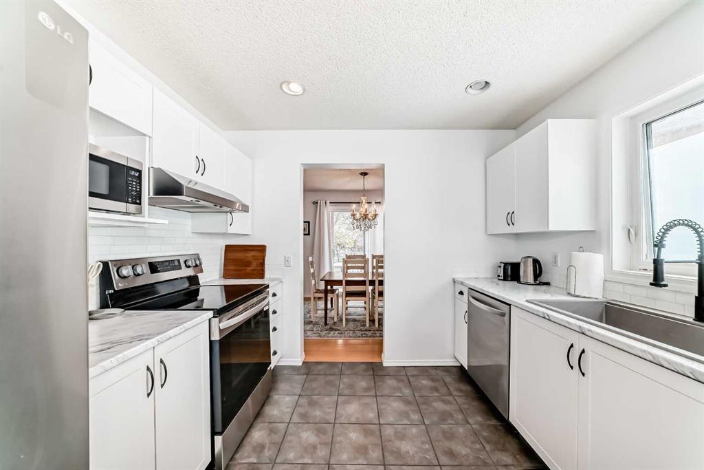388 Sandarac Drive NW #109 photo 4