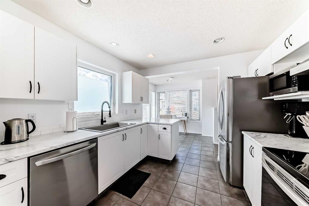 388 Sandarac Drive NW #109 photo 5