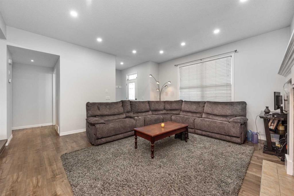 185 SKYVIEW RANCH Drive NE photo 4
