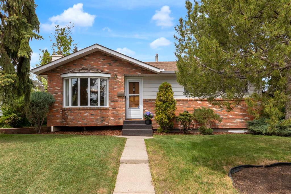 77 Hogarth Crescent SW