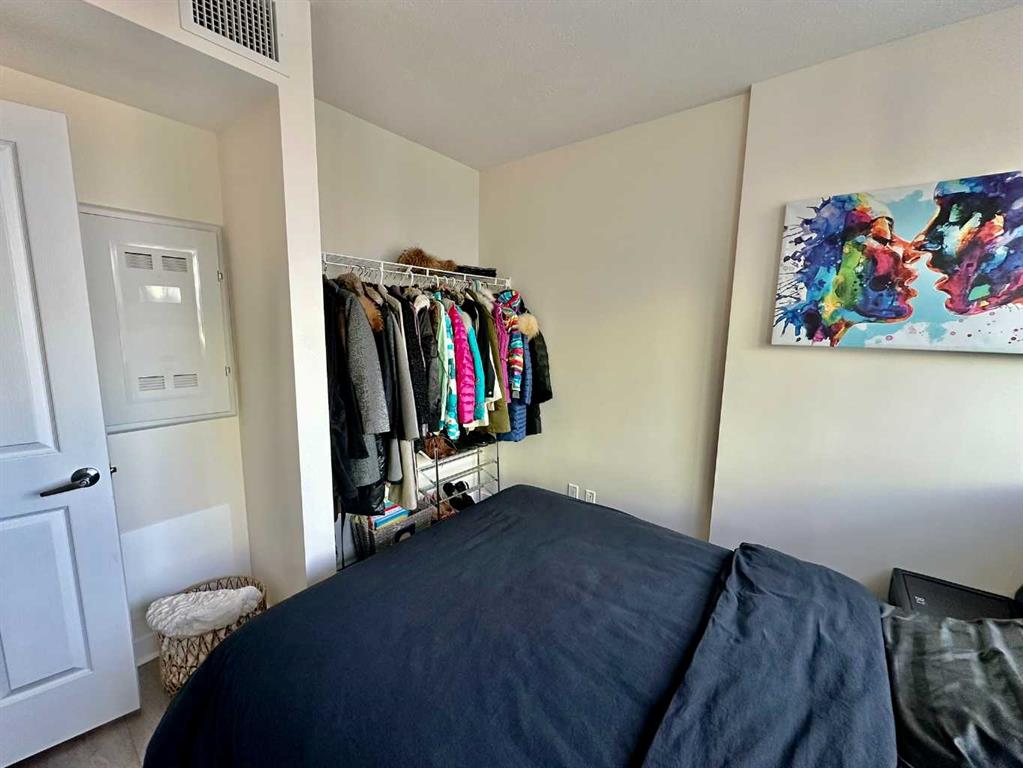 10 Brentwood Common NW #1108 photo 4