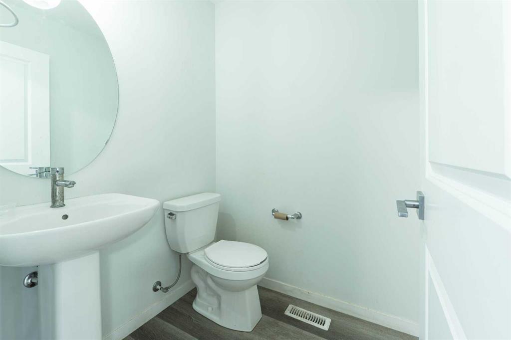 83 Cornerstone Link NE photo 5