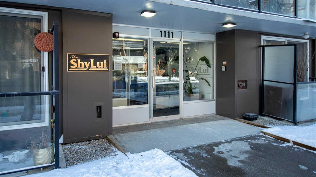 1111 15 Avenue SW #302 photo 2