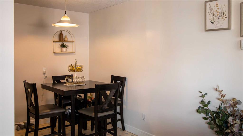 1111 15 Avenue SW #302 photo 3
