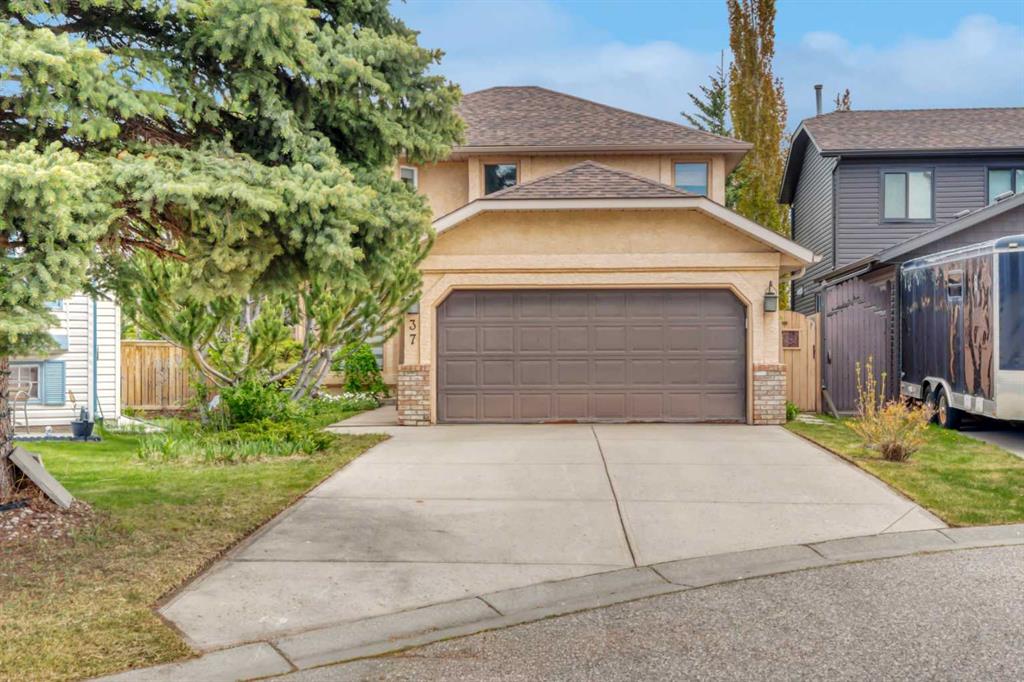 37 Shawbrooke Bay SW photo 2