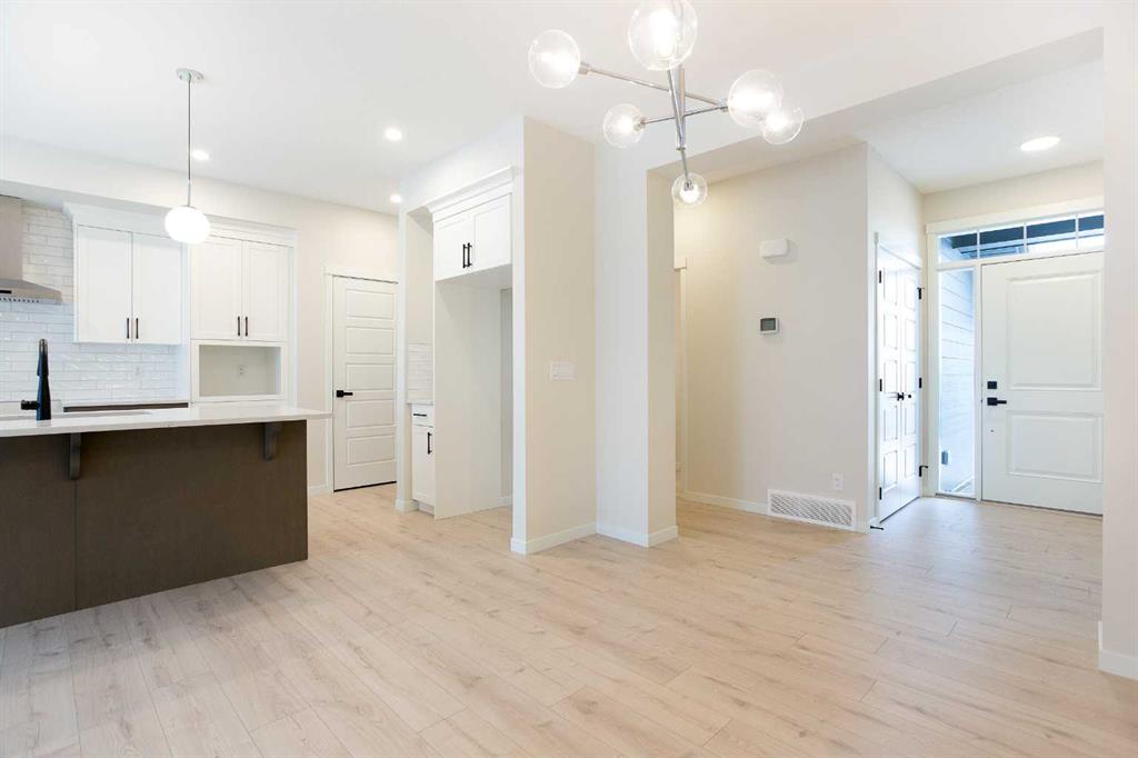 53 Creekside Passage SW photo 4