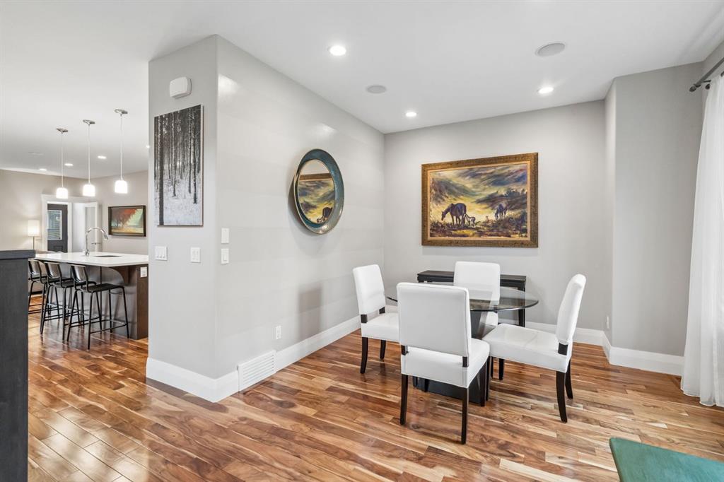 3302 39 Street SW photo 3