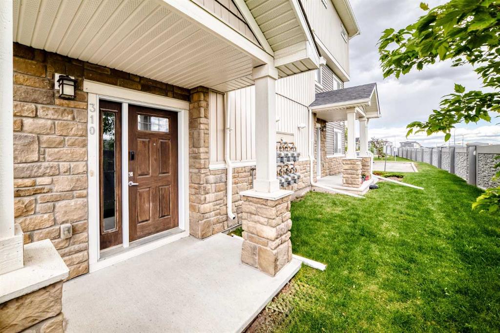 310 Skyview Ranch Grove NE photo 2