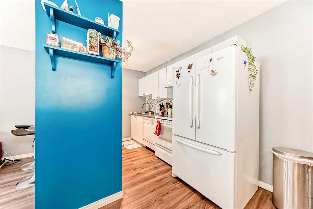 317 14 Avenue SW #204 photo 4