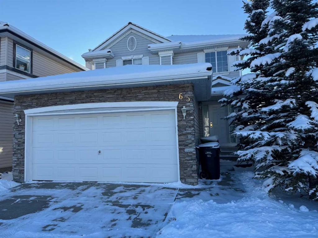 65 Spring Crescent SW photo 2