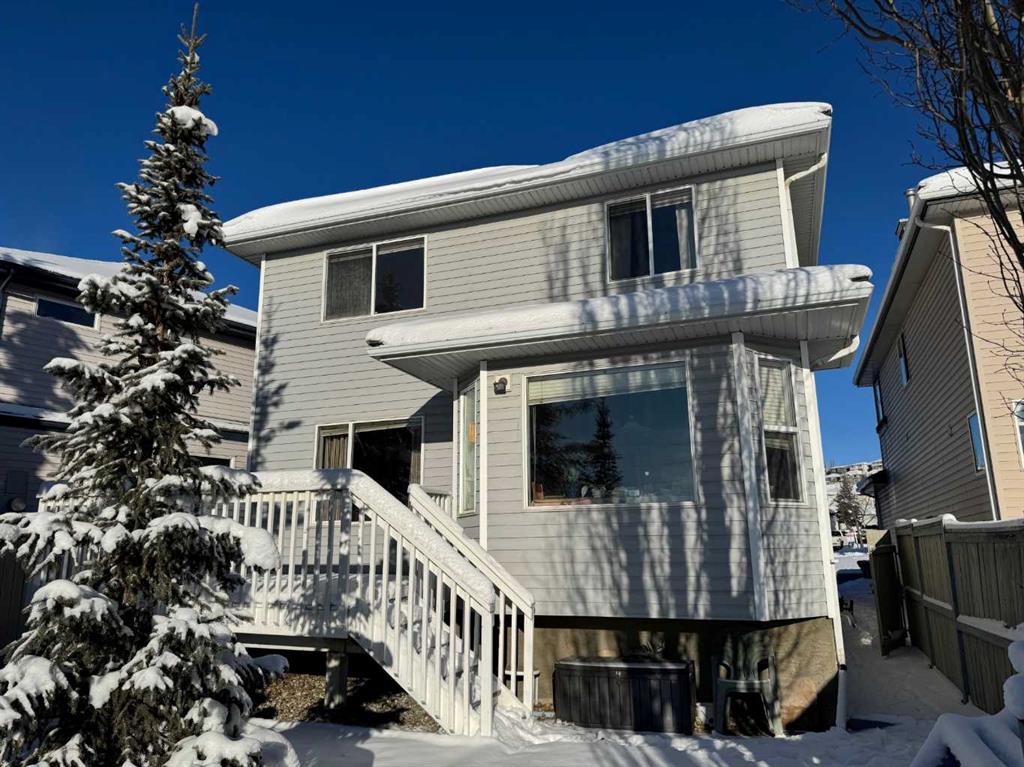 65 Spring Crescent SW photo 3