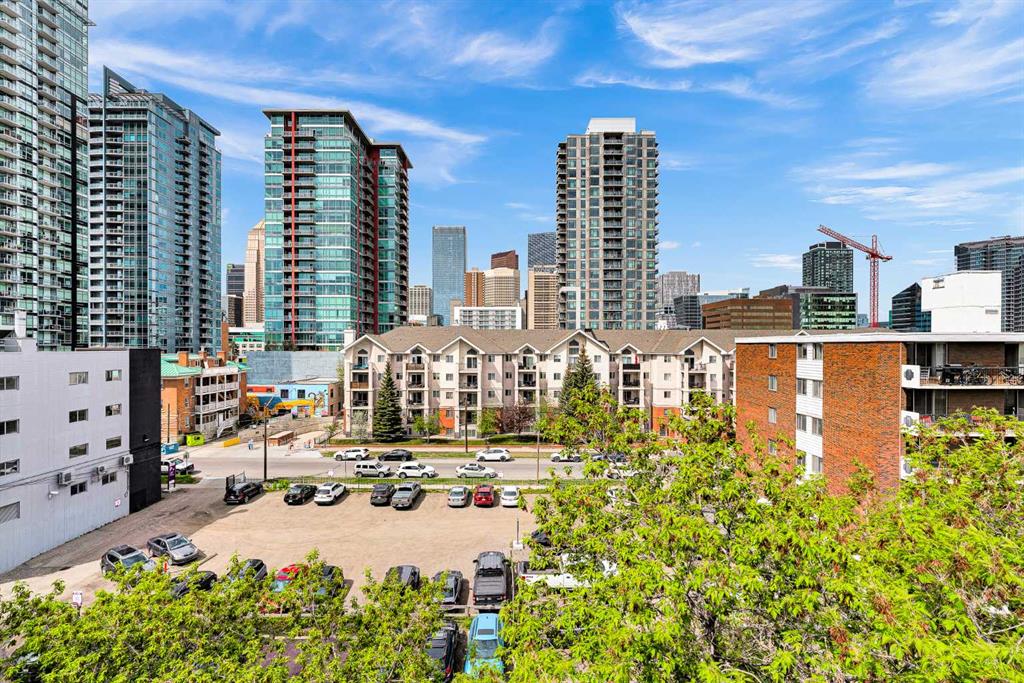 128 15 Avenue SW #605 photo 3