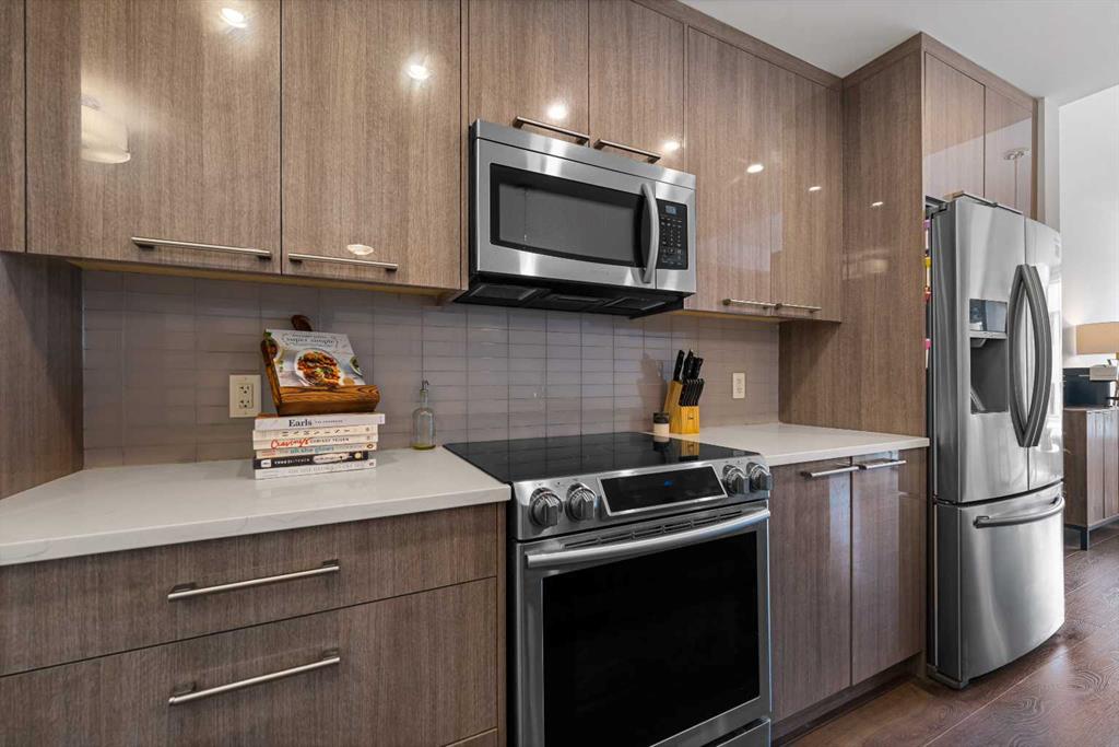 317 22 Avenue SW #307 photo 4