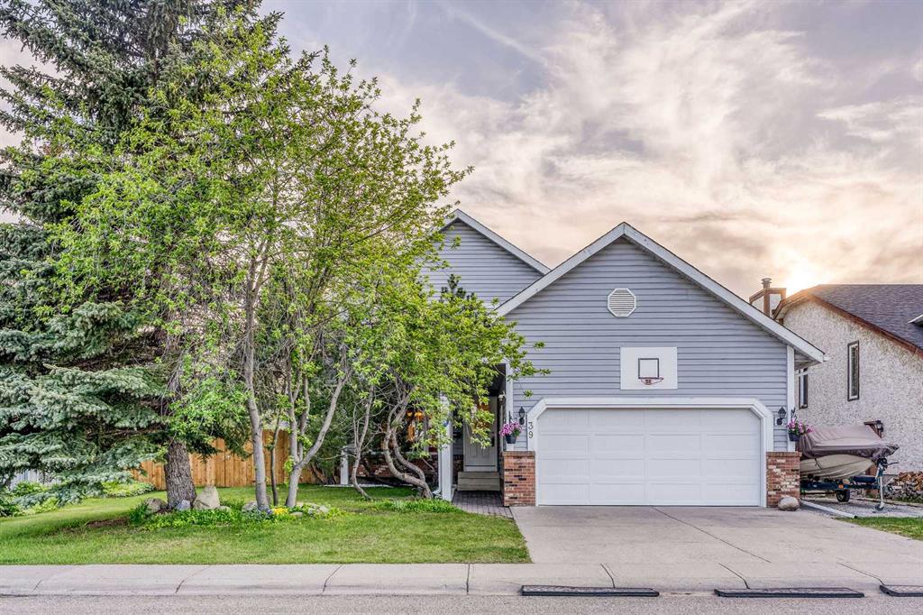 39 Woodmont Way photo 3