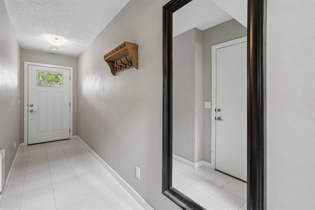 120 Copperstone Villas SE photo 2