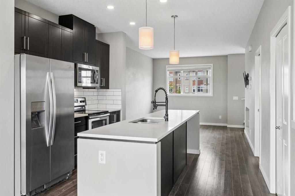 120 Copperstone Villas SE photo 3