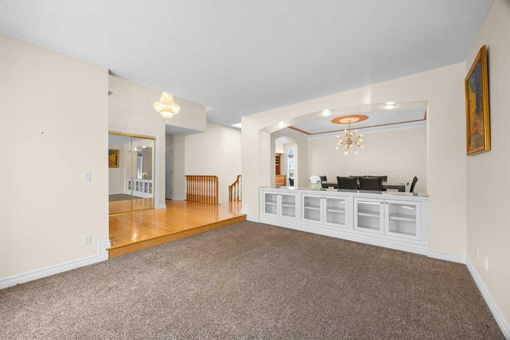 191 Hamptons Terrace NW photo 4