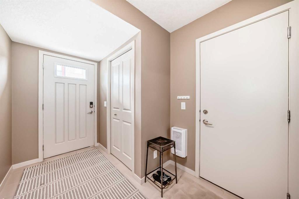 205 Copperpond Row SE photo 3