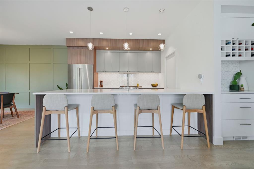 3620 17 Street SW photo 5