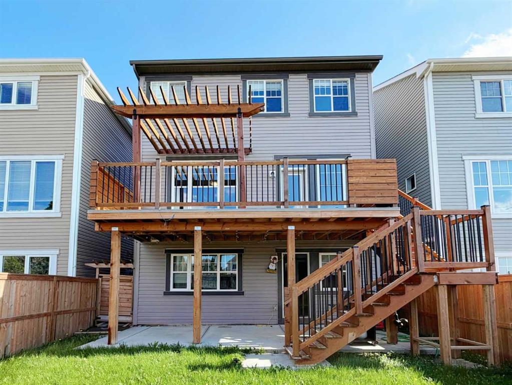 285 Windrow Crescent SW