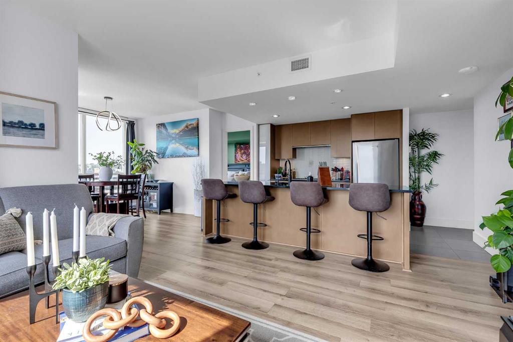 1111 10 Street SW #806